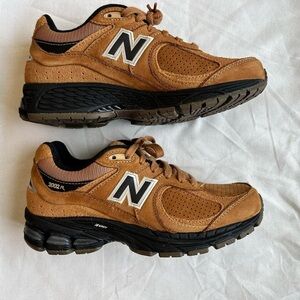 New Balance 2002R EI sneakers Tobacco color